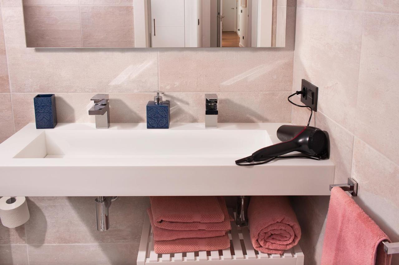 Apto. Maese Montanes. Centrico Con Piscina Privada Sevilla Exteriör bild