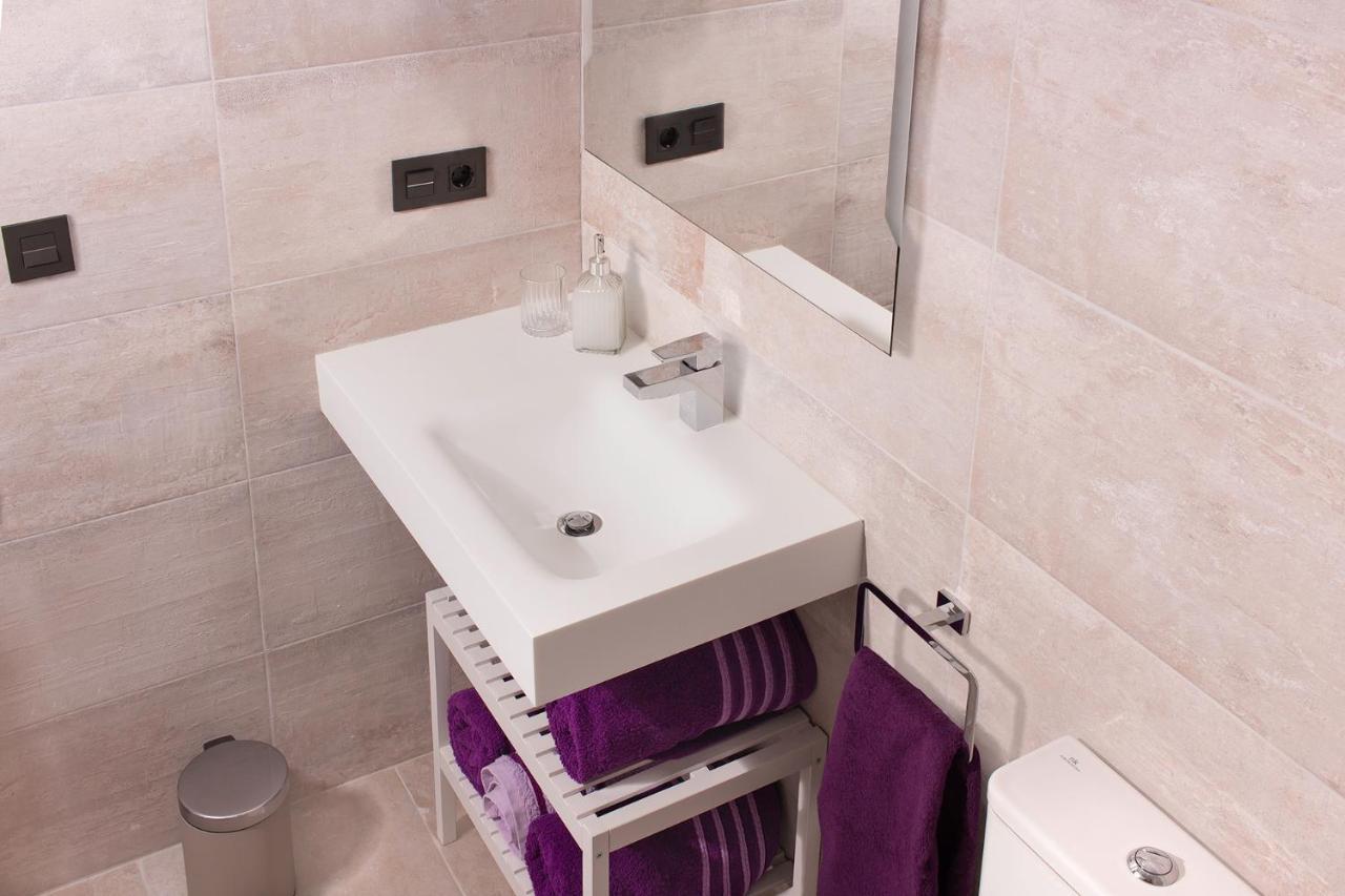 Apto. Maese Montanes. Centrico Con Piscina Privada Sevilla Exteriör bild