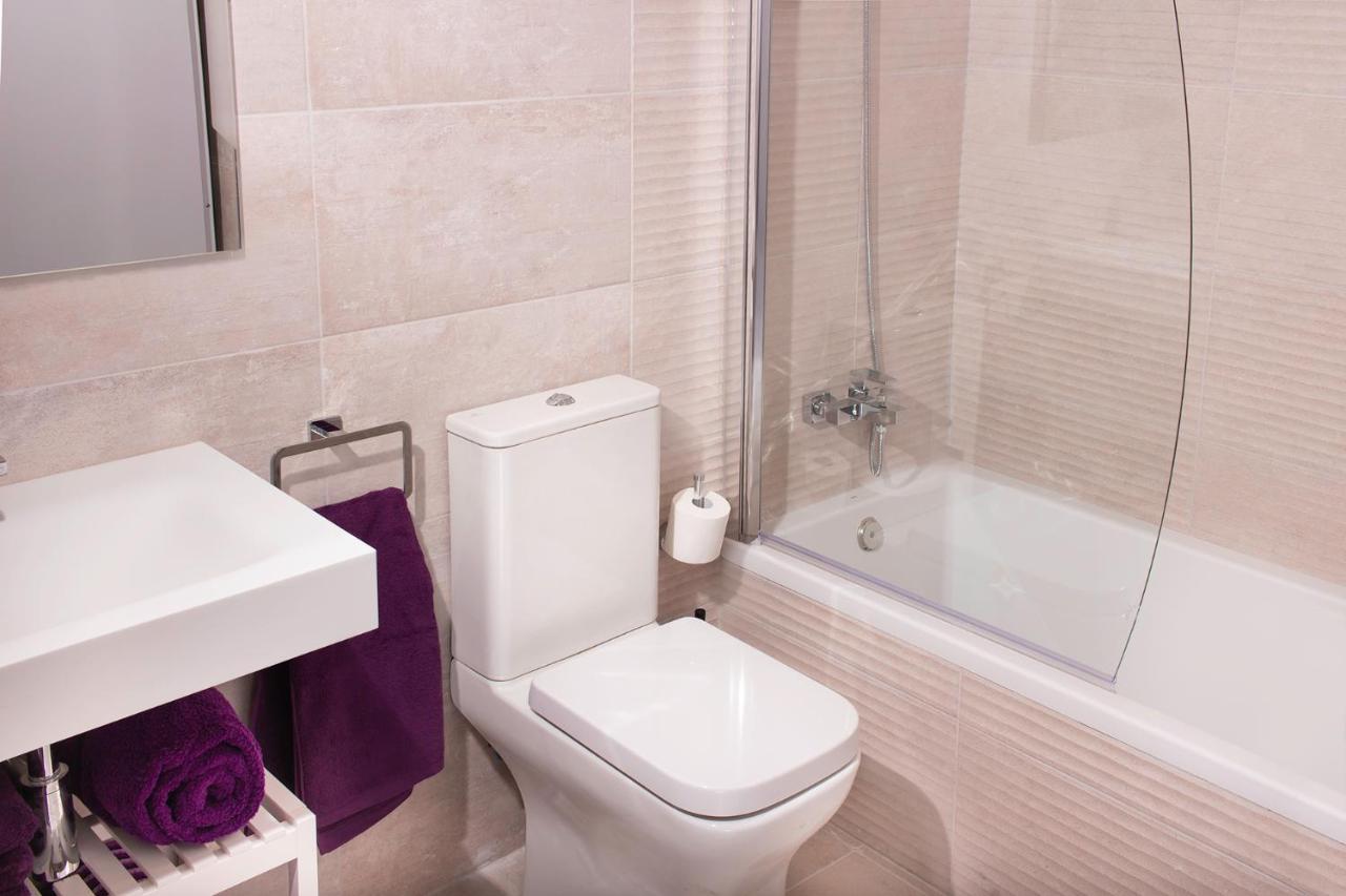 Apto. Maese Montanes. Centrico Con Piscina Privada Sevilla Exteriör bild